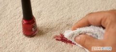印花指甲油怎么清理 指甲油怎么清除简单的方法