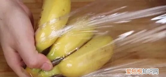 香蕉买来两天就变黑,香蕉放在冰箱里面变黑了可以吃吗