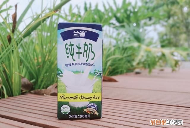 牛奶保质期长达一年,真的正常吗能喝吗