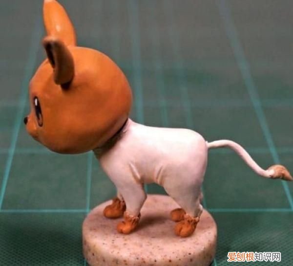 用劣质手办与优良手办对比的