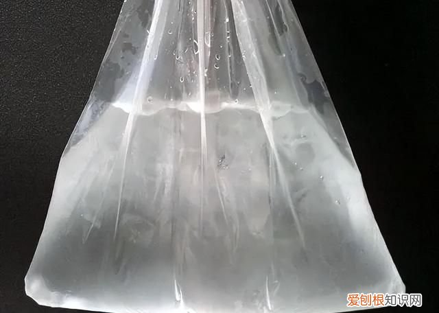 运动时受伤了,如何使用冰敷贴,运动受伤怎么冰敷