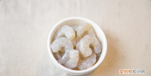 翡翠大虾球的做法,翡翠虾球的做法