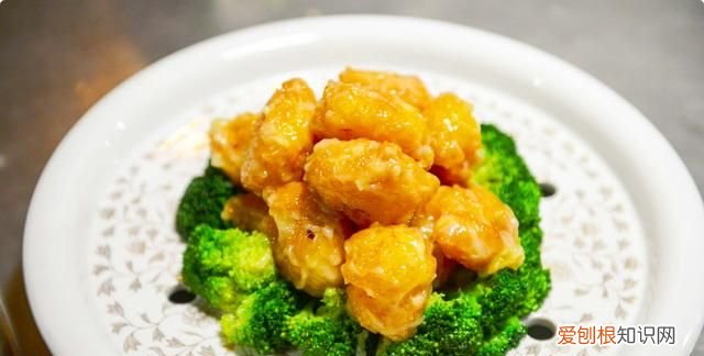 翡翠大虾球的做法,翡翠虾球的做法