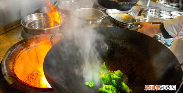 翡翠大虾球的做法,翡翠虾球的做法