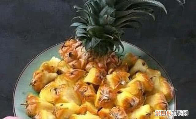 手撕凤梨的正确吃法,凤梨的正确吃法一天能吃好几千个