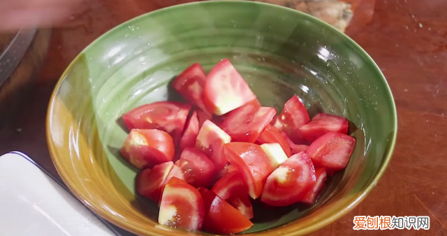 西红柿青萝卜和豆腐可以一起吃吗 豆腐和西红柿的做法简单又好吃