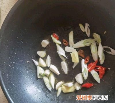 家常版豆角烧茄子,做法简单又下饭,一碗米饭根本不够