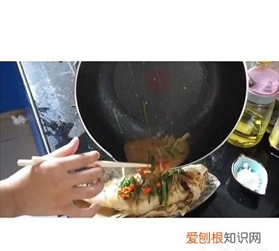 红烧鲈鱼的做法,红烧鲈鱼的做法播放