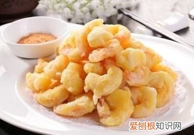 用面包糠炸虾仁的做法,炸虾仁怎么做好吃香酥简单