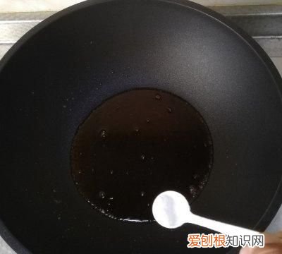 如何蒸海鲈才会嫩滑 清蒸海虾怎么做好吃又简单