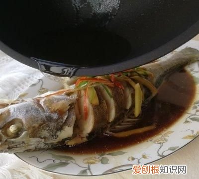 如何蒸海鲈才会嫩滑 清蒸海虾怎么做好吃又简单