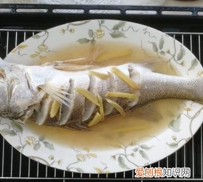 如何蒸海鲈才会嫩滑 清蒸海虾怎么做好吃又简单