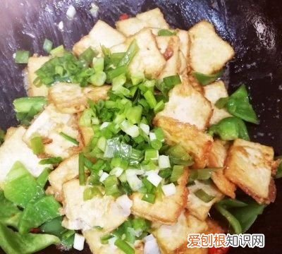 超好吃的快手diy煎炒豆腐