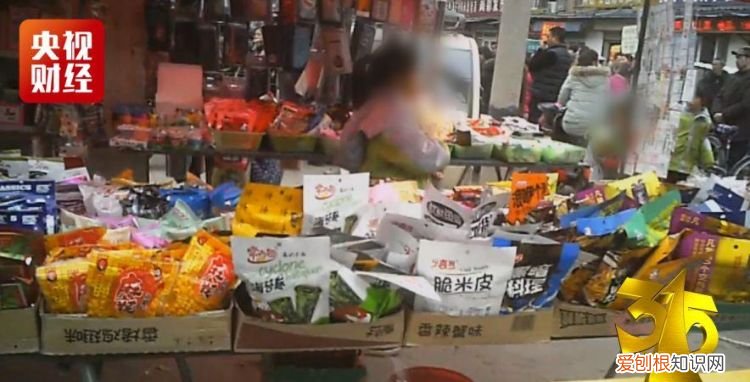 315曝光辣条的做法,315曝光的黑辣条作坊