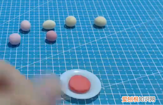 怎么用软泥做小甜点，橡皮泥甜品怎么做视频