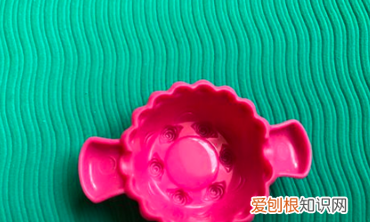 怎么用软泥做小甜点，橡皮泥甜品怎么做视频