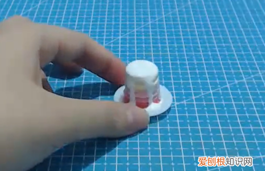 怎么用软泥做小甜点，橡皮泥甜品怎么做视频