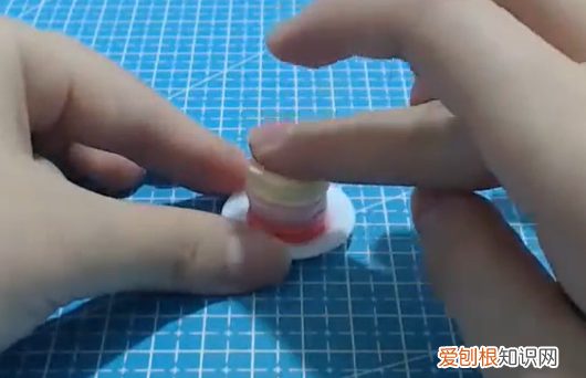 怎么用软泥做小甜点，橡皮泥甜品怎么做视频