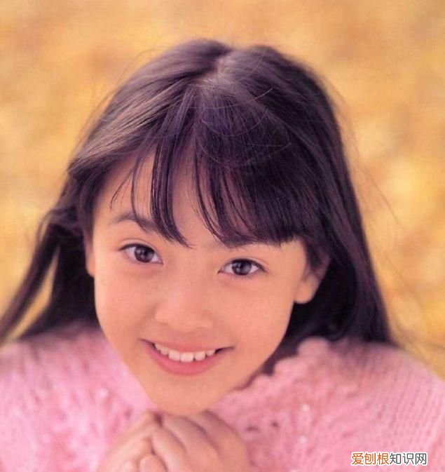 欧阳娜娜的鼻子是塌鼻子吗,欧阳娜娜鼻子侧脸