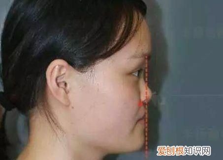欧阳娜娜的鼻子是塌鼻子吗,欧阳娜娜鼻子侧脸