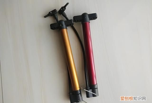 冰箱排水孔堵塞可以加热水进去吗