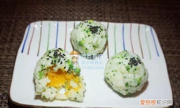 营养主食手抓蔬菜饭团