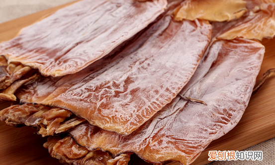 泡鱿鱼怎么泡又快又好,正确泡发干鱿鱼的5个步骤