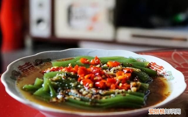 古石磨做豆腐 用树叶做豆腐的树叫什么名呢