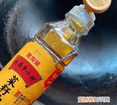 清炒油麦菜放什么调料,菜籽油不管炒什么菜都很香