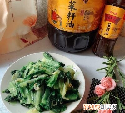 清炒油麦菜放什么调料,菜籽油不管炒什么菜都很香