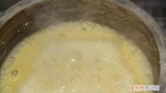 如何熬出有粥油的小米粥窍门,小米粥是不是要煲出粥油的