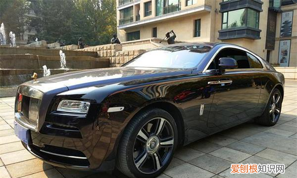 怎么换雨刮器胶条，雨刮器胶条怎么换