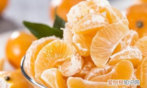 这几种常见水果,不仅人喜欢吃,鱼也喜欢吃的英文