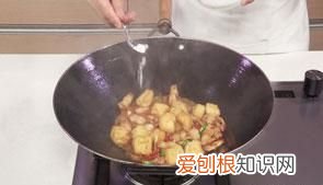 油豆腐怎么炒好吃 家常菜做法,糖尿病人油豆腐酿肉怎么做