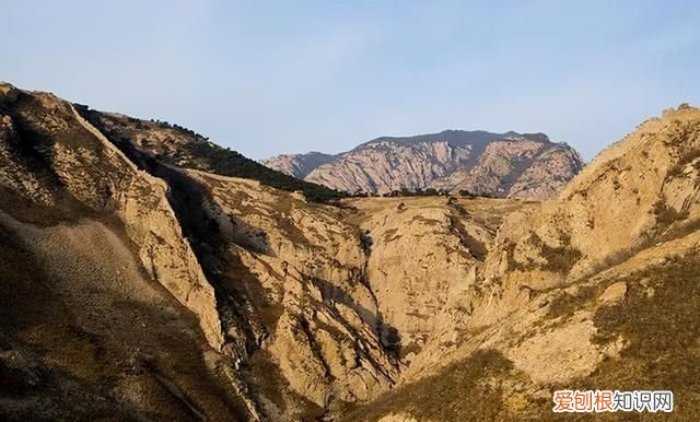 每日一课遇见泥石流时如何自救,遇见泥石流我们该怎样逃生和自救