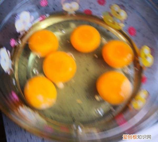 如何做酸菜鸡蛋馅,酸菜鸡蛋包子馅怎么做好吃窍门