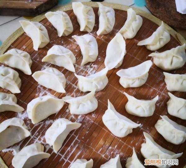 如何做酸菜鸡蛋馅,酸菜鸡蛋包子馅怎么做好吃窍门