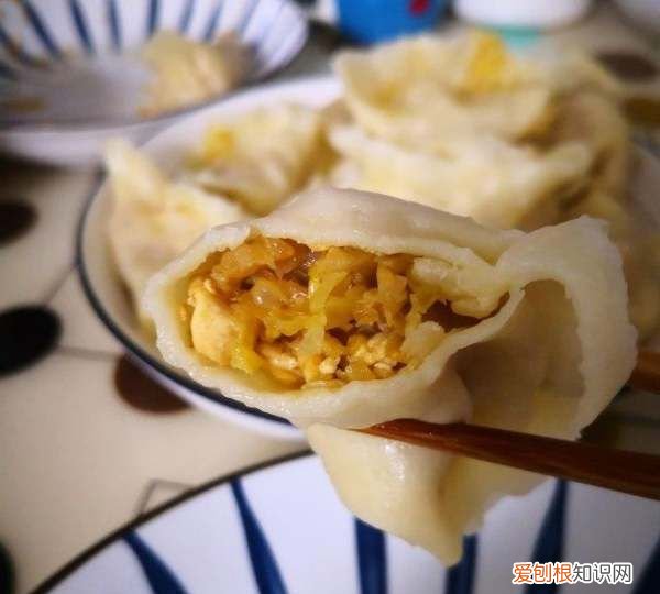 如何做酸菜鸡蛋馅,酸菜鸡蛋包子馅怎么做好吃窍门