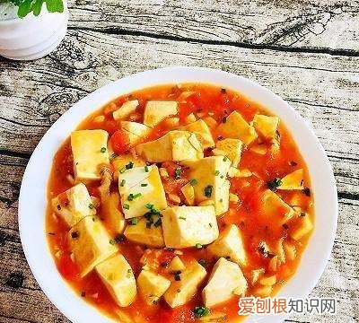 西红柿炖豆腐的做法，西红柿和豆腐怎样做好吃