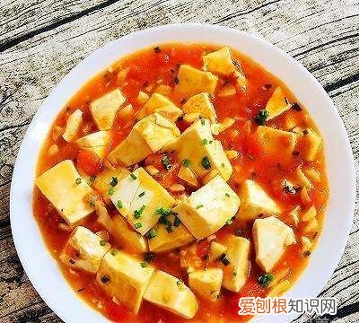 西红柿炖豆腐的做法，西红柿和豆腐怎样做好吃