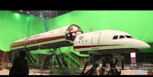 万米高空电影想表达什么 万米高空是什么电影