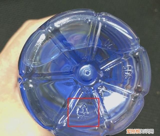 用塑料瓶喝热水对身体有影响吗