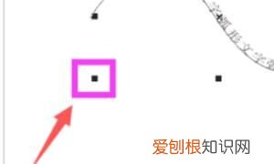 cdr该怎样才可以将文体将文体制作为弧形