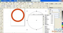 cdr该咋滴才可以将文体将文体制作为弧形