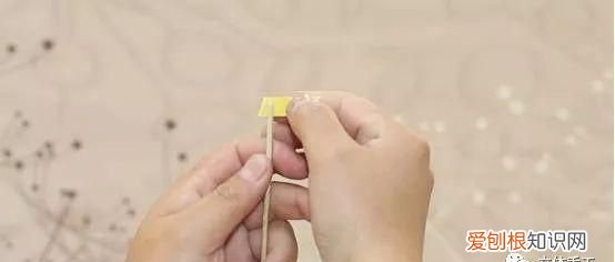 蚕宝宝的手工头饰怎么做