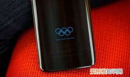 华为手机背景黑色怎么调回来,如何将华为手机底色黑色变成白色