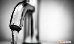 家里水管流出的水有异味怎么弄 自来水水管里有异味怎么处理