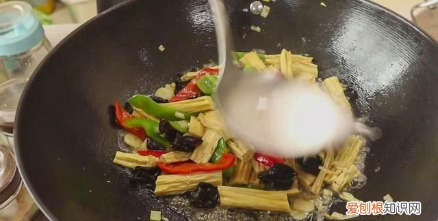 清炒腐竹红烧肉炖土豆的家常做法 清炒腐竹最正宗的做法