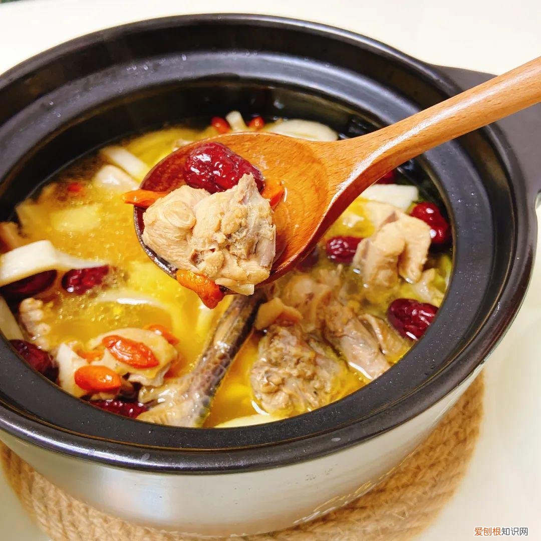 椰子煲鸡汤放什么材料