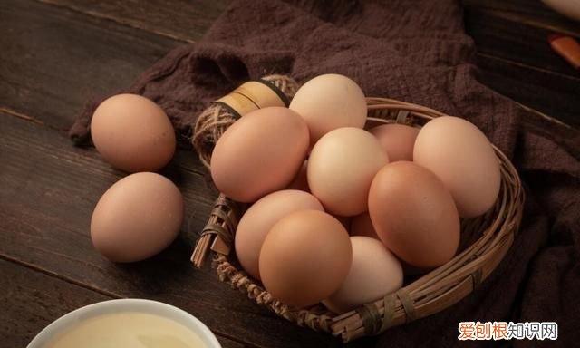鸡蛋买回家直接放冰箱储存就废了